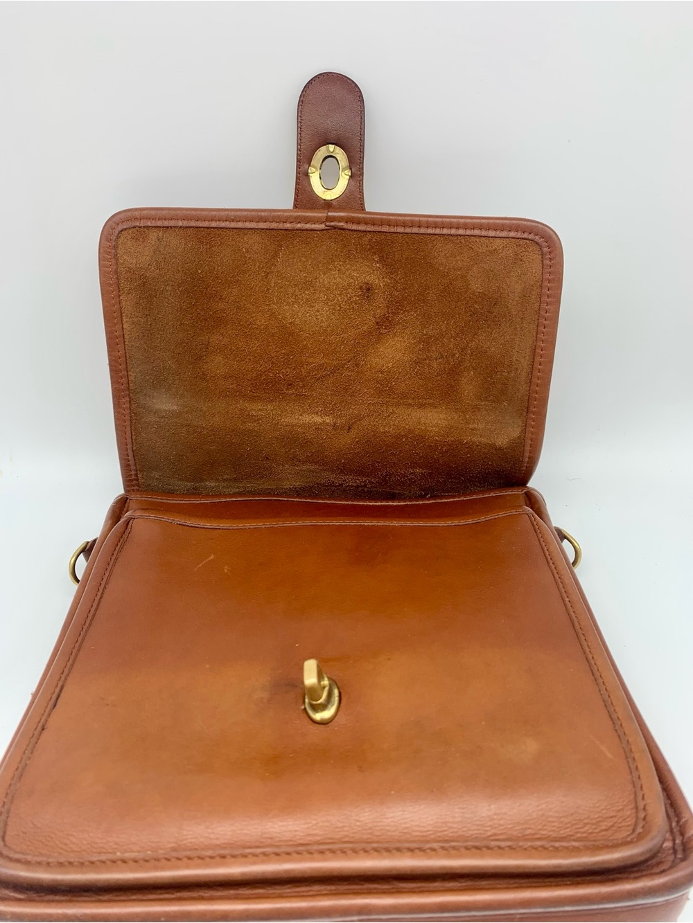 Coach Vintage Station Bag 5130 British Tan USA Leather Crossbody 1995 - Picture 10 of 16